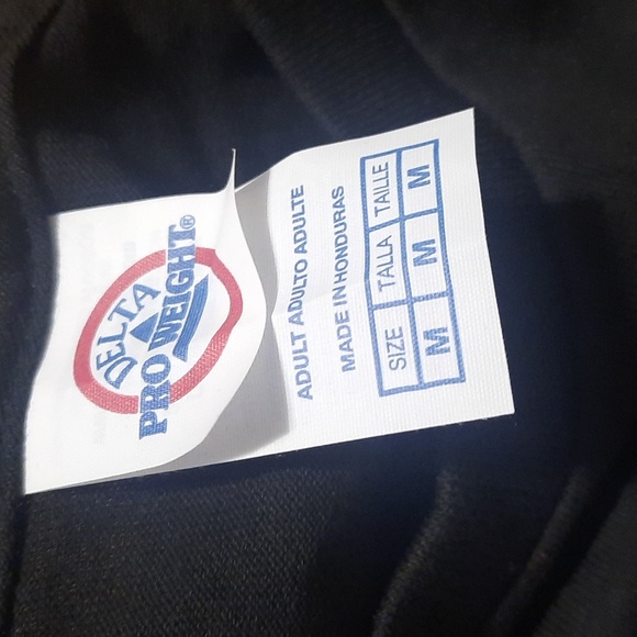 Milwaukee Bucks Deer t-shirt size medium - Picture 4 of 4